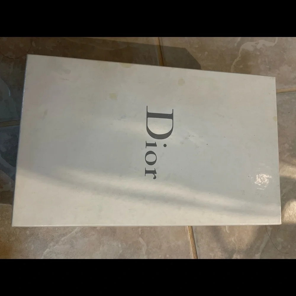 Dior sandals. Worn but still in great condition. Size 37.5 which is a 7.5 - Picture 2 of 4